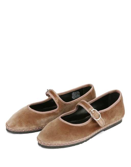Nokwol Mel velvet mary janes in oat, 2 of 4