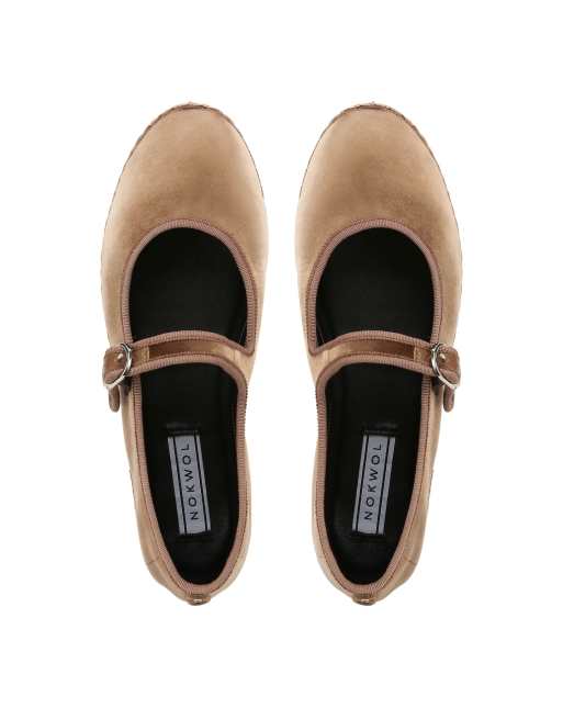 Nokwol Mel velvet mary janes in oat, 4 of 4