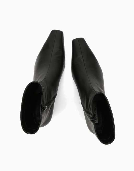 Nokwol Rena ankle boots in black, 3 of 3