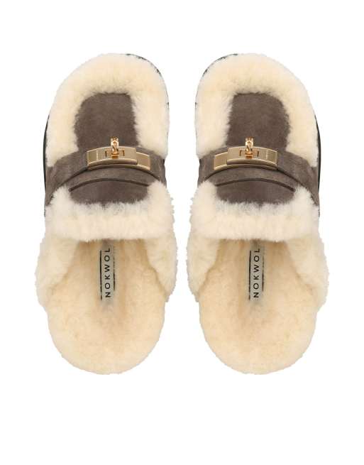 Nokwol Toby mules in smog, 3 of 6
