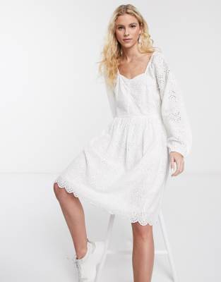 white day dress