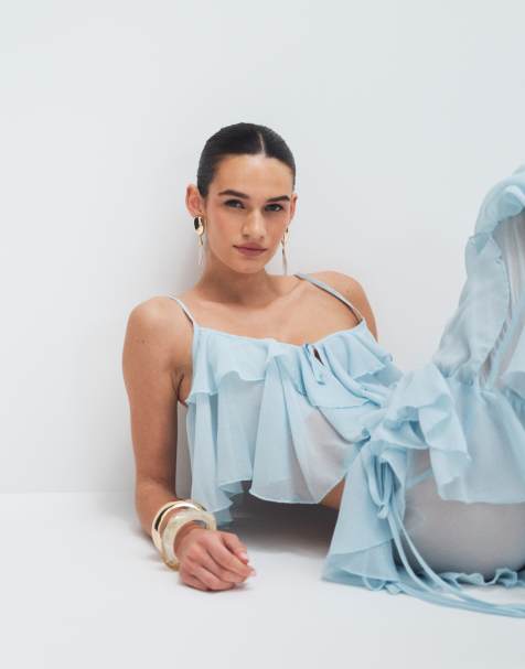 Noughts & Kisses - Canottiera corta in chiffon blu tenue con maxi volant in coordinato - view 1