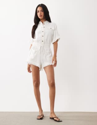 Combishort en coton mélangé avec épaules tombantes et short effiloché - Blanc XXS
