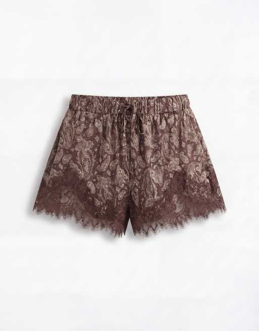 Noughts & Kisses – Gemusterte Satin-Shorts mit Spitzenbesatz, Kombiteil, 6 von 9