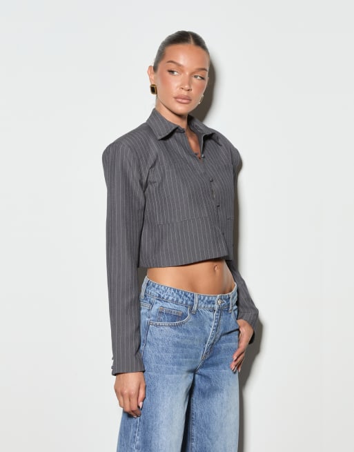 Noughts & Kisses Velora grey pinstripe cropped shirt in grey, 3 of 4