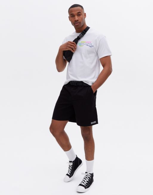 Nyt look - Afslappede shorts med klipsbælte i sort, 4 af 4