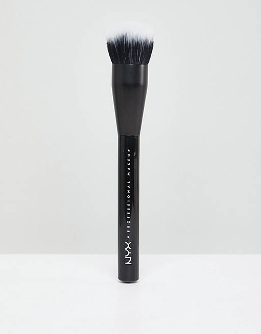 NYX Professional Make-Up - Pro Dual Fiber Foundation Brush | ASOS