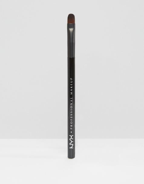 NYX Professional Makeup - Profesjonalny płaski pędzel do szczegółowego makijażu - view 1
