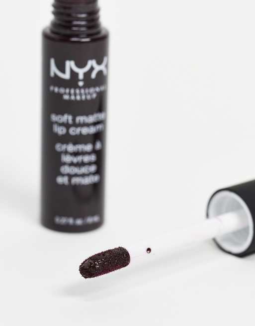 NYX Professional Makeup – Soft Matte – Matowa pomadka w płynie – Transylvania, 2 z 4