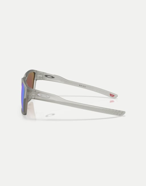 Oakley Briza square polarised sunglasses with blue mirrored lens in matte grey ink, 3 of 3