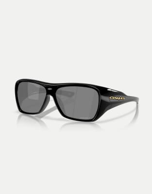 Oakley - Chaminade - Rechteckige Sonnenbrille in poliertem Schwarz mit schwarz verspiegelten Gläsern