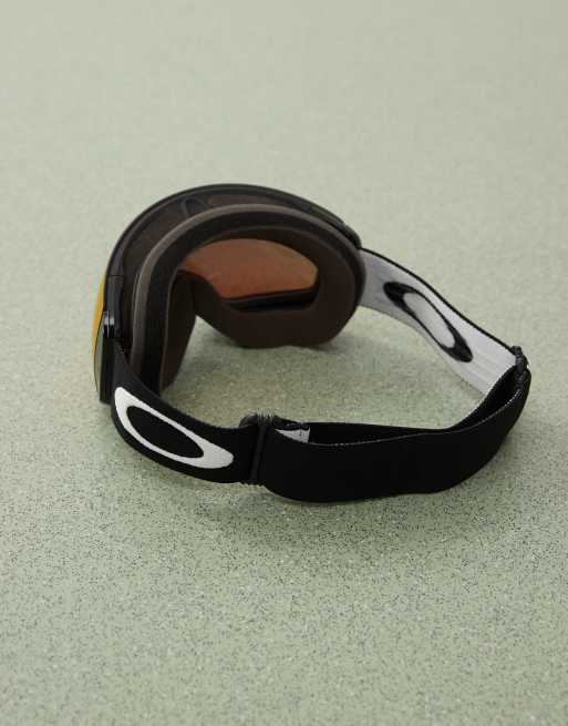 Oakley flight deck ski goggles in matte black and red | ASOS