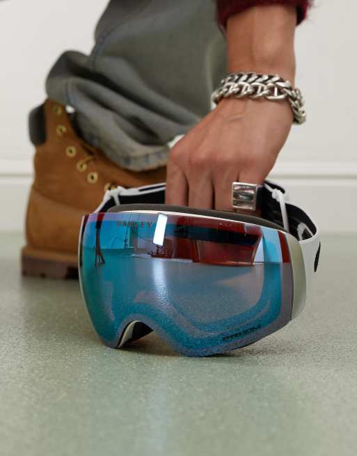 Oakley flight deck ski goggles in matte white and sapphire | ASOS