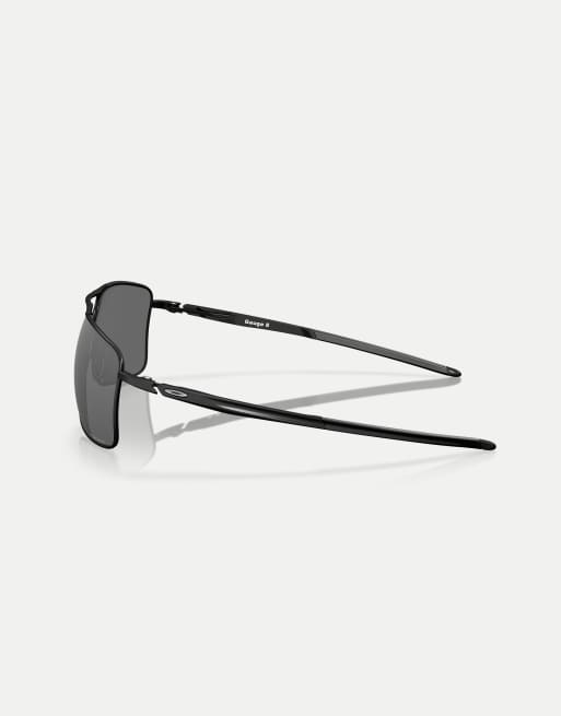 Oakley - Gauge 8 - Gafas de sol negro mate rectangulares con lentes negras efecto espejo polarizadas, 3 de 3