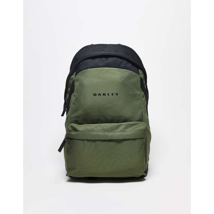 Oakley holbrook hot sale 20l backpack