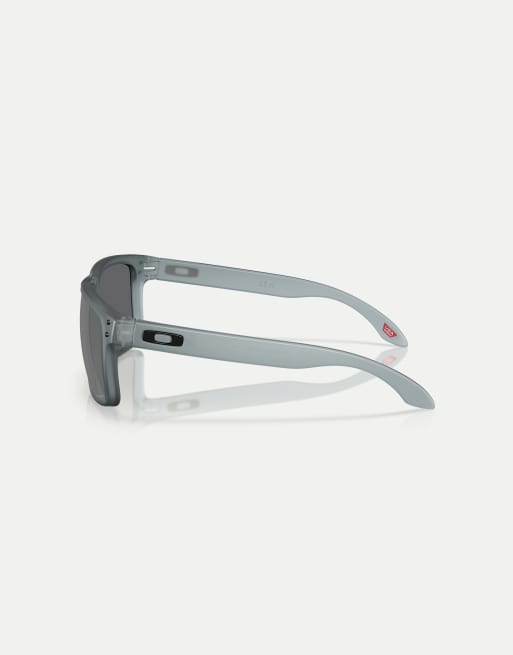 Oakley Holbrook™ square polarised sunglasses with black mirrored lens in matte crystal black, 4 of 4