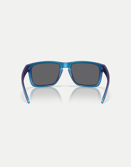 Oakley Holbrook™ xl square polarised sunglasses with black