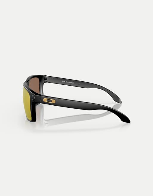 Oakley Holbrook™ xl square polarised sunglasses with gold mirrored lens in matte black, 3 of 3