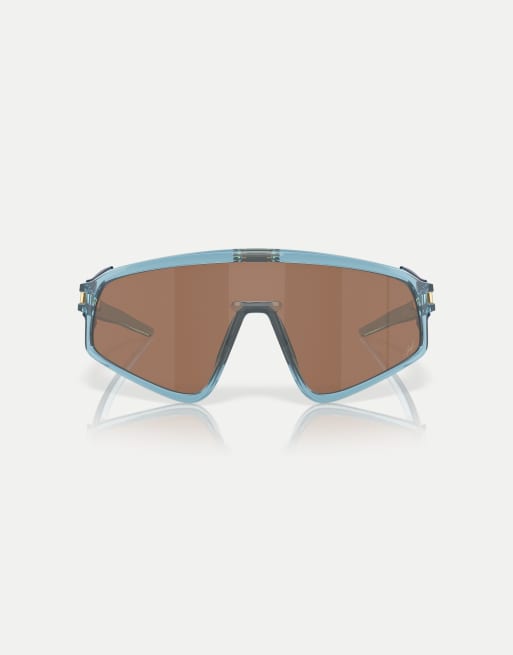 Oakley – Kylian Mbappé Signature Series Latch™ – Shield-Sonnenbrille in transparentem Stonewash mit verspiegelten braunen Gläsern und Paneel-Detail