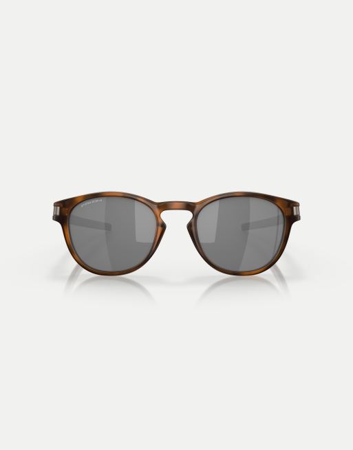 Oakley – Latch™ – Runde Sonnenbrille in mattbrauner Schildpatt-Optik mit grauen verspiegelten Gläsern, 3 von 4