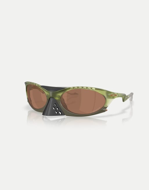 Oakley Plantaris oval sunglasses with brown mirrored lens in matte transparent fern, 3 of 4