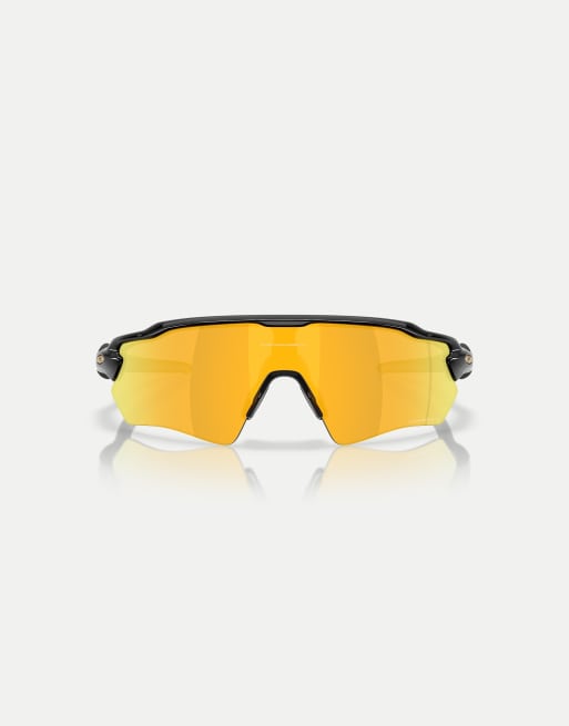 Oakley - Radar® Ev Path - Occhiali da sole rettangolari color nero lucido con lenti dorate a specchio polarizzate, 2 di 3