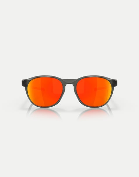 Oakley – Reedmace – Runde polarisierte Sonnenbrille in Mattgrau mit orange verspiegelten Gläsern - view 1