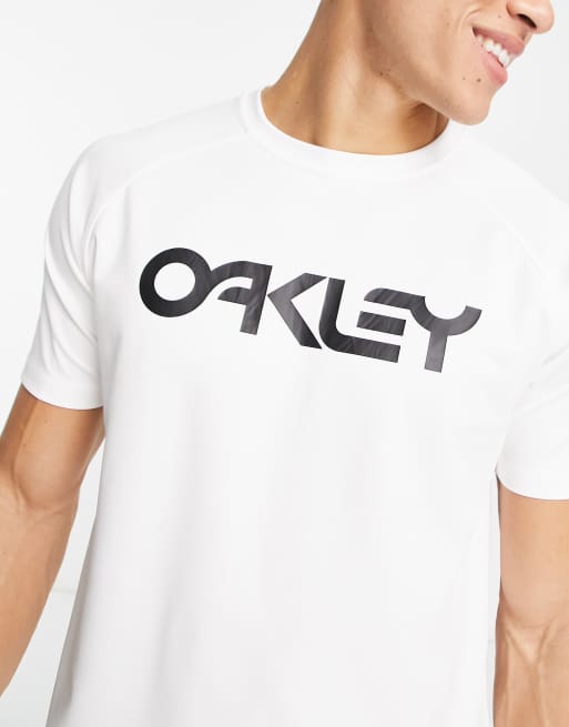 Oakley Seal Bay UV rashguard t-shirt in white | ASOS