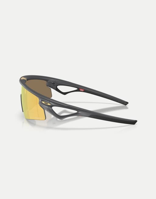 Oakley - Sphaera™ Strike - Occhiali da sole rettangolari color nero opaco con lenti polarizzate dorate a specchio, 4 di 4