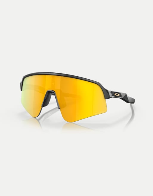 Oakley Sutro™ Lite Sweep occhiali da sole shield con lente specchiata oro in nero opaco, 3 di 4