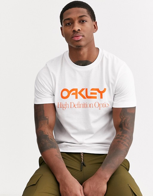 Oakley t-shirt in white with orange logo