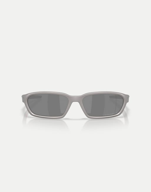 Oakley - Terraforma - Occhiali da sole rettangolari color titanio con lenti polarizzate nere a specchio