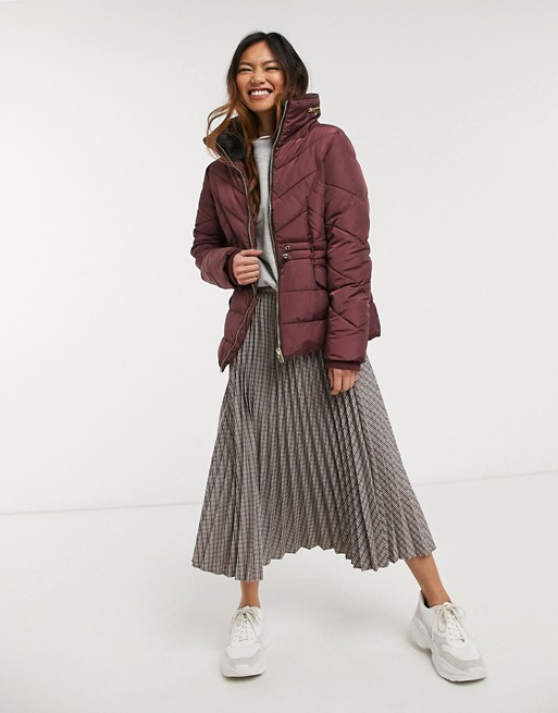 Oasis belted padded jacket in berry