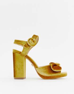 oasis block heel sandals