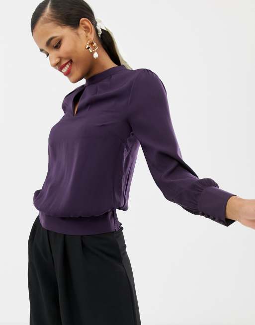 Oasis blouse with key hole detail in purple | ASOS