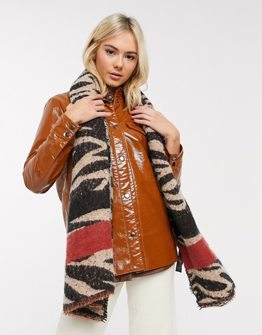 Oasis boucle scarf in tiger print