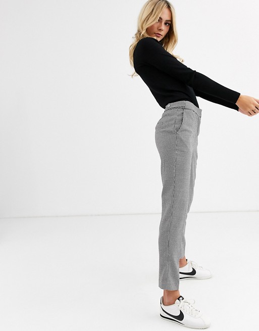 Oasis cigarette trousers in houndstooth check