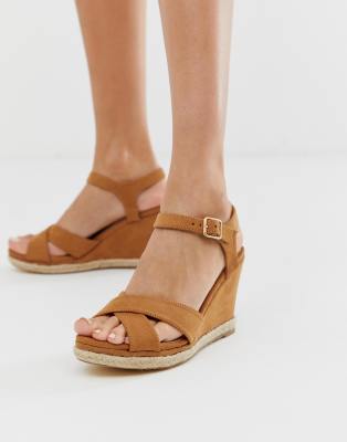 tan wedges uk
