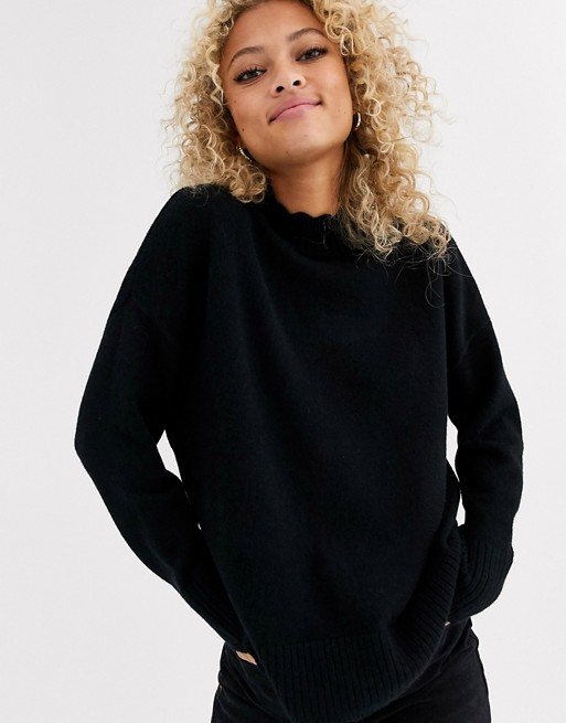 Oasis jumper with scallop neck in black