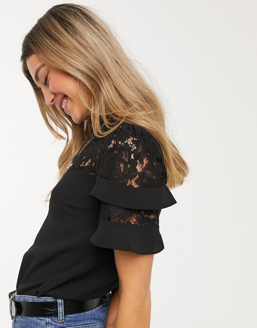 Oasis lace trim top in black