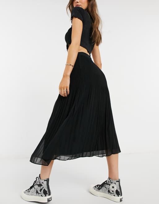 Black pleated 2025 skirt oasis