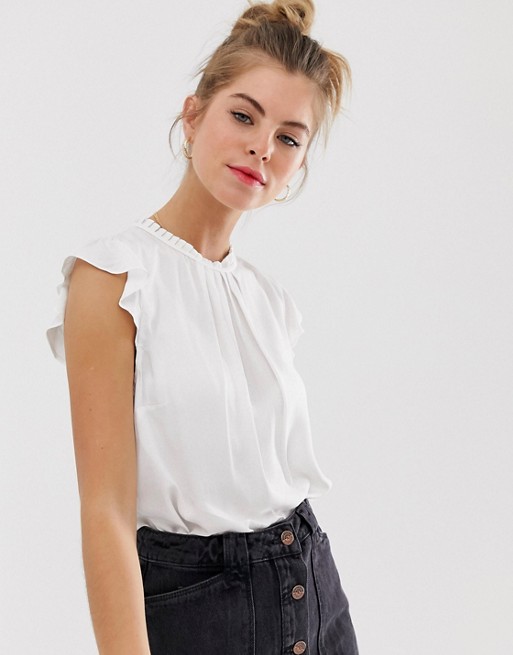 Oasis shell top with frill sleeves in white