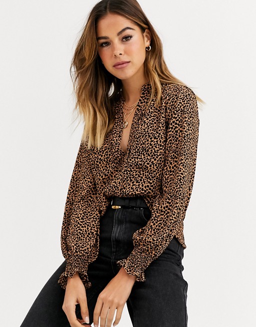 Oasis shirred cuff shirt in leopard print