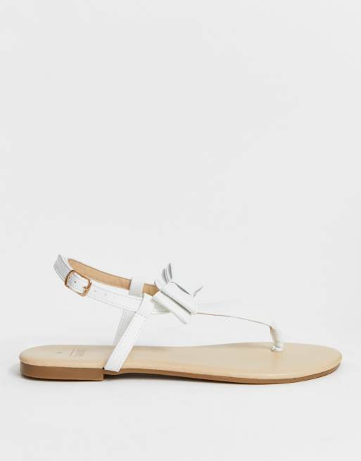 Oasis white store bow sandals