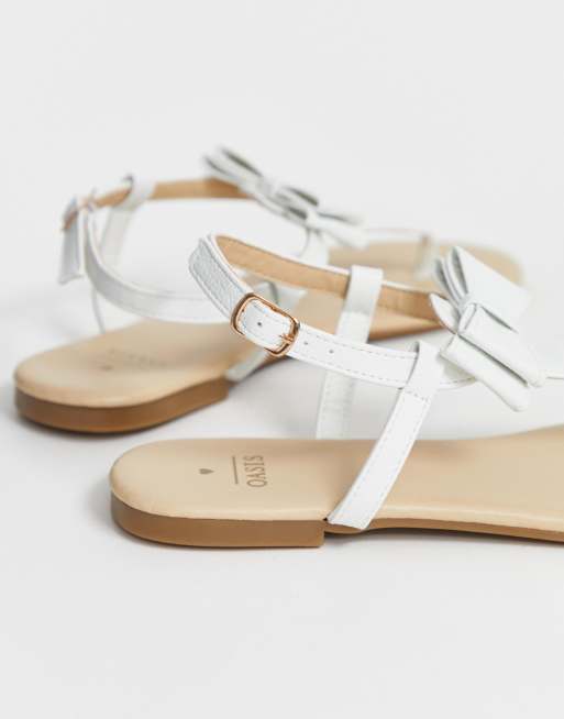 Oasis toe sales post sandals