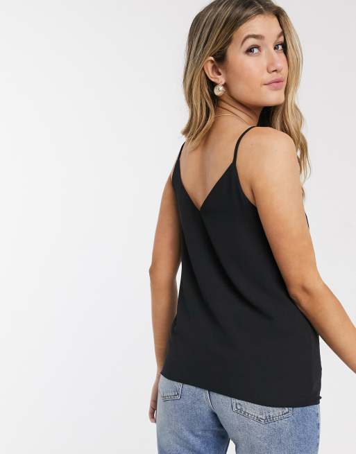 Black v deals neck camisole top