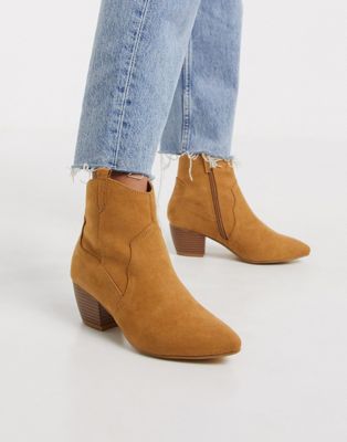 Oasis western ankle boots in tan | ASOS