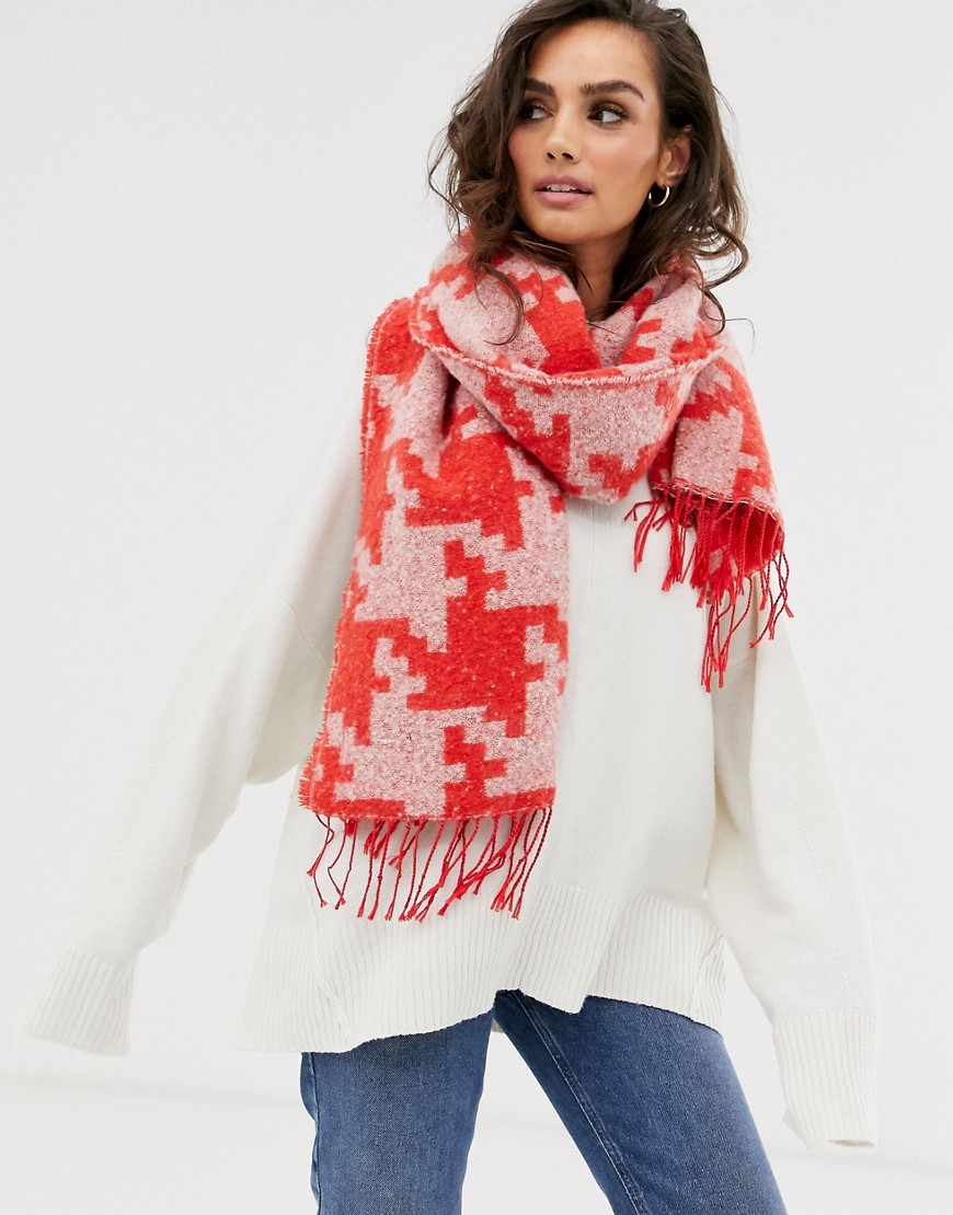 фото Объемный шарф с графическим принтом vero moda-красный