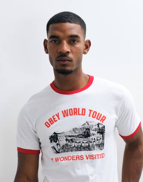 OBEY 7 Wonders World Grafik-T-Shirt mit kurzen Ärmeln und Ringer-Ausschnitt in Weiß/Rot - view 1
