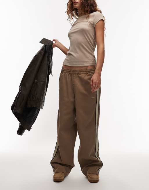 Obey - Astrid - Pantalon baggy avec bandes rayées sur le côté - Marron/beige